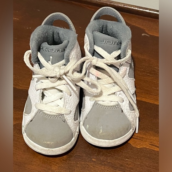 Used toddler Jordan’s -size 6 - Picture 1 of 14